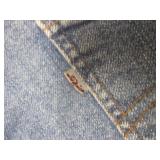(K) 5 Pair of Jeans - 4 Pair of Lev...