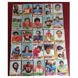 (25) 1975 Topps Football Cards