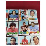(25) 1975 Topps Football Cards