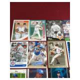 (30) Greg Maddux Cards