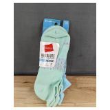 4 Brand New Pairs of Women