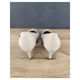 Gloria Vanderbilt Marilyn Pumps US Women