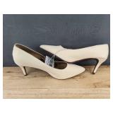 Glamour Joc Marilyn Natural Pumps Size 10 - New