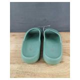 32 Degrees Cool Cushion Slide Sandals Green Size M - Brand New