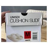 322 Cool Unisex Cushion Slide Sandals White Size M (W7.5-8.5/M5.5-6.5) - Brand New