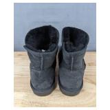 Kirkland Ladies Shearling Scalloped Edge Boot Size 10 Black