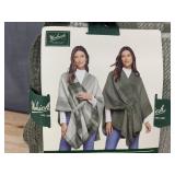 Woolrich Reversible Wrap Green Label, One Size $79 Retail - Brand New