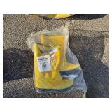 17" Yellow Slush Boots Size 10
