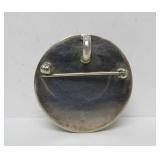 Round Sterling Silver Brooch Pendant w/Carved Mother & Child Giraffe