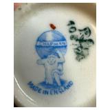 Set of 6 Vintage Porcelain Demitasse Cups and Saucers Japan and England