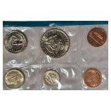 1972 Uncirculated Coin Set! A total of 11 coins included, both Philadelphia (P) and Denver (D) mint marks.