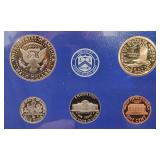 2006 Proof Set, 10 Coins Total. Includes North & South Dakota and the Sacagawea Dollar Coin.