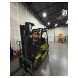 Clark C25C forklift. Hours: 8379