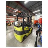 Clark C25C forklift. Hours: 8379