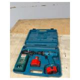Makita 6233D cordless 3/8" driver drill with 1422 battery and DC1410 charger in case