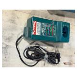 Makita 6233D cordless 3/8" driver drill with 1422 battery and DC1410 charger in case