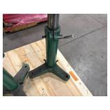 (3) Adjustable  V-head Pipe Roller Stands