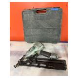 Hitachi Pneumatic 2 1/2-Inch 15-Ga. Angled Finish Nailer in case