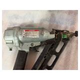 Hitachi Pneumatic 2 1/2-Inch 15-Ga. Angled Finish Nailer in case