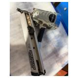Hitachi Pneumatic 30-degree 3 1/2"clipped head Framing Nailer ND 90AD