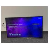 Vizio TV model V505-J09 with remote & wall mount Model CWM800FM