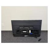 Vizio TV model V505-J09 with remote & wall mount Model CWM800FM