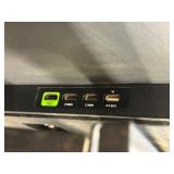 Vizio TV model V505-J09 with remote & wall mount Model CWM800FM