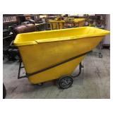 Rubbermaid Commercial 1050 Standard Duty 1 cu/yd 1000 Lb Cart