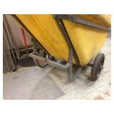 RUBBERMAID #1016 Commercial 1 cu/yd - 2000 Lb Rolling Bin