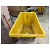 RUBBERMAID #1016 Commercial 1 cu/yd - 2000 Lb Rolling Bin