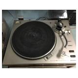 SANYO JCX 2100KR Receiver + TP1010 Turntable - Powers On!