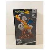 POKE’MON CHARIZARD DELUXE FIGURE