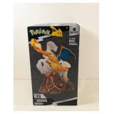 POKE’MON CHARIZARD DELUXE FIGURE