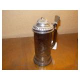 Lidded glass beer mugs