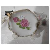 Assortment of decorative pieces