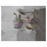 Assortment of decorative pieces