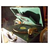 Victrola Model 2-35 suitcase portable phonograph