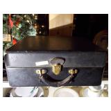 Victrola Model 2-35 suitcase portable phonograph