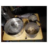 Vintage Metal Cookware & Baking Items