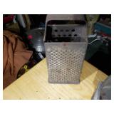 Vintage Metal Cookware & Baking Items