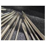 Lot of (1 Drawer / ~24) Screwdrivers (assorted)