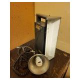 Safari Lite Model 165/J Portable Lamp with Reflector and Cord