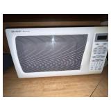 Sharp Carousel Microwave Oven Model R-320E with Turntable and Manual