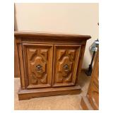 Mid-Century Bedroom Set with Twin Headboard and 2 Nightstands