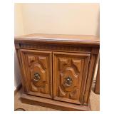 Mid-Century Bedroom Set with Twin Headboard and 2 Nightstands