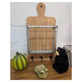 Letter holder, frog, bear, pumpkin