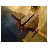 Workbench with 8" Swivel Vise, 72x3...