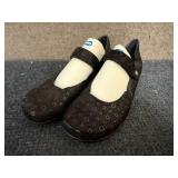 Walky Womens Shoes Size 5.5