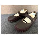 Walky Womens Clogs - Size 7.5
