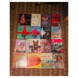 Large Vintage Christmas LP Record Collection ? 18 Albums
